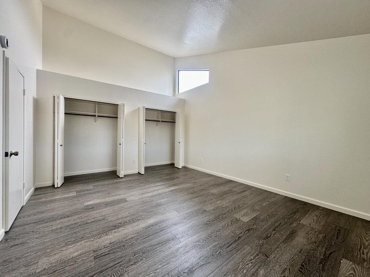 412 Ramona Ave - Photo 4 of 10