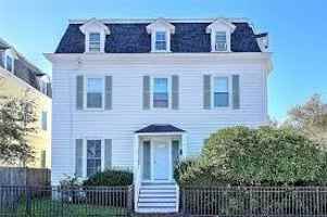 featured image of 13 Rhode Island Ave