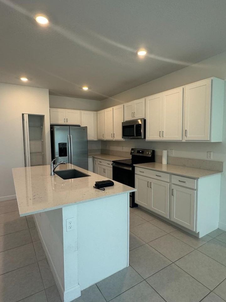 4589 Meyerson Pl - Photo 2 of 19
