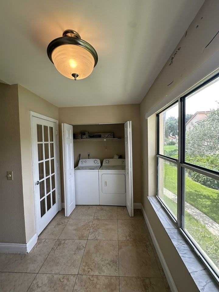 3340 Pinewalk Dr N #1 - Photo 3 of 50