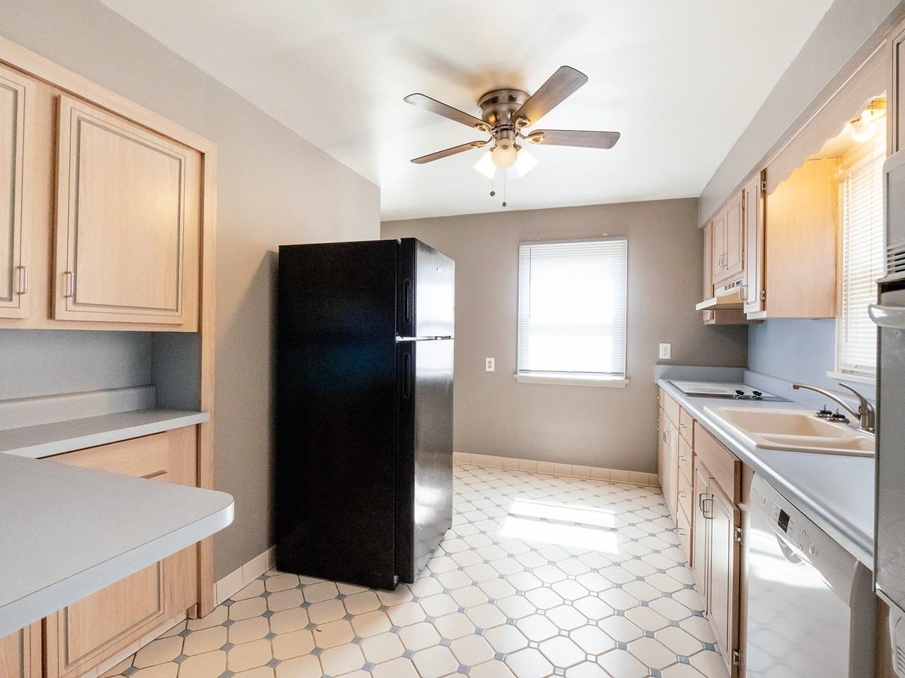 1015 Brough Ave #1 - Photo 2 of 10