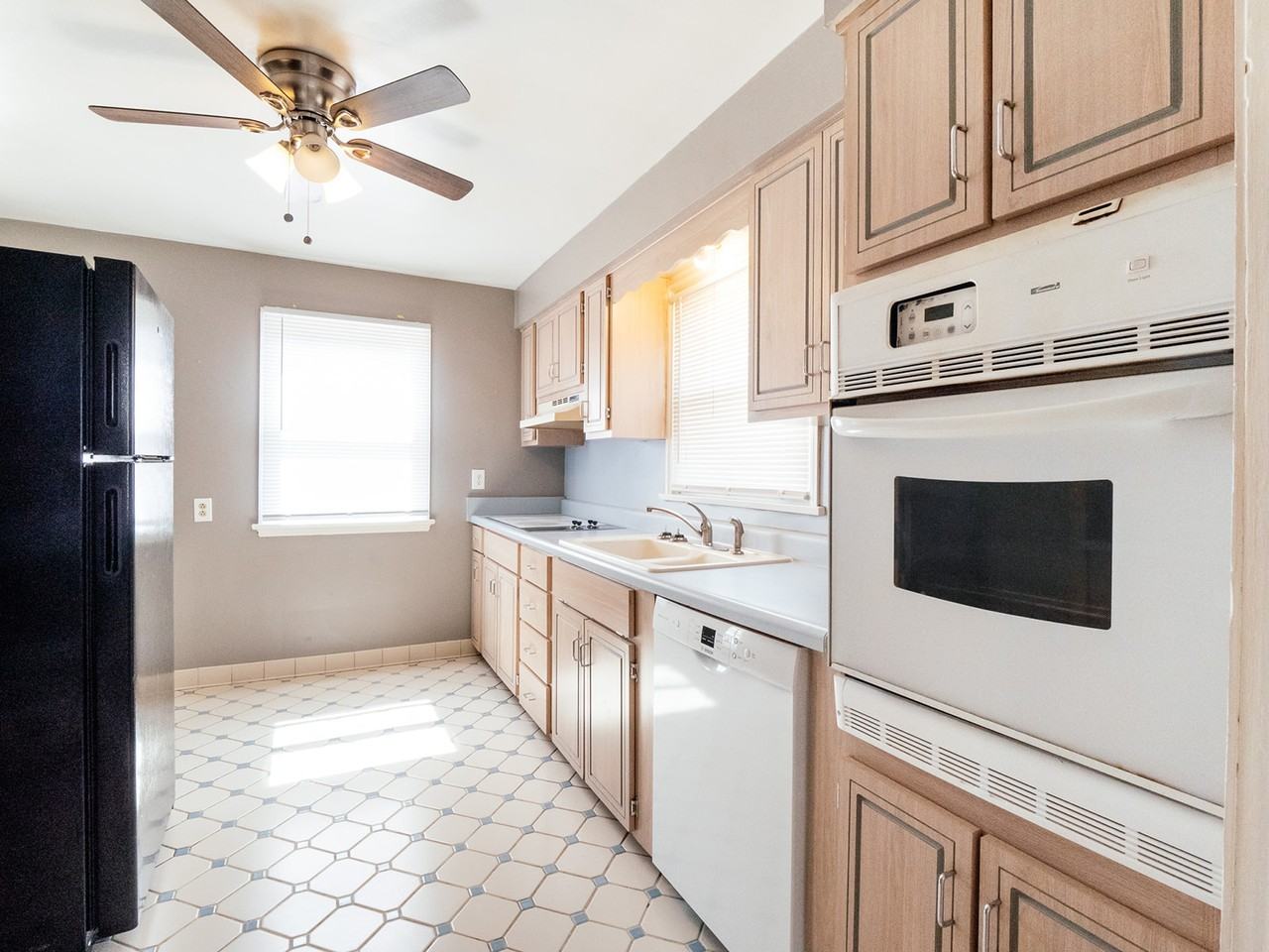 1015 Brough Ave #1 - Photo 3 of 10