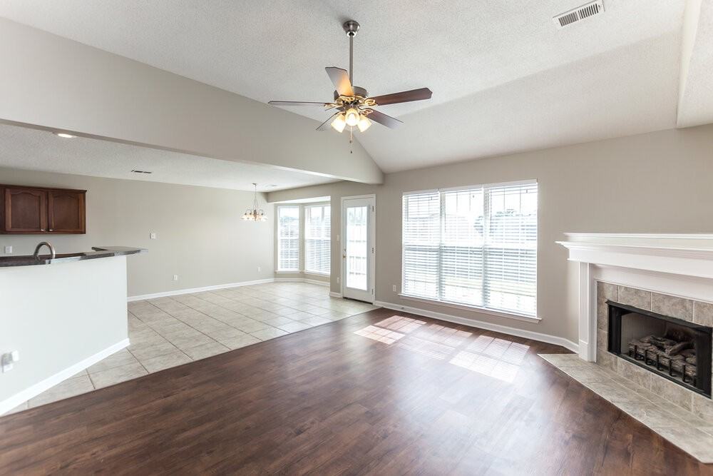 10805 Paul Coleman Dr - Photo 2 of 16
