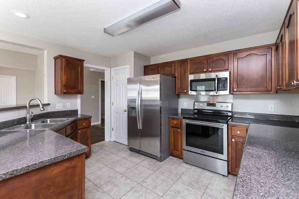 10805 Paul Coleman Dr - Photo 7 of 16