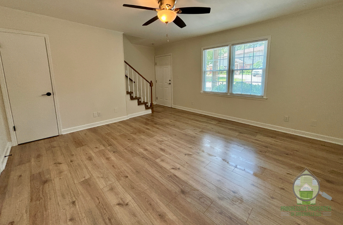 3505 E North St #7 - Photo 4 of 14