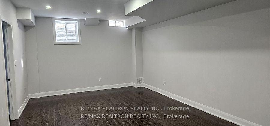 9 Morley Crescent - Photo 3 of 10