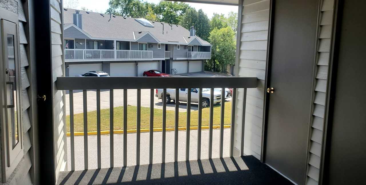 1835 Trailway Dr #35-2 - Photo 3 of 36