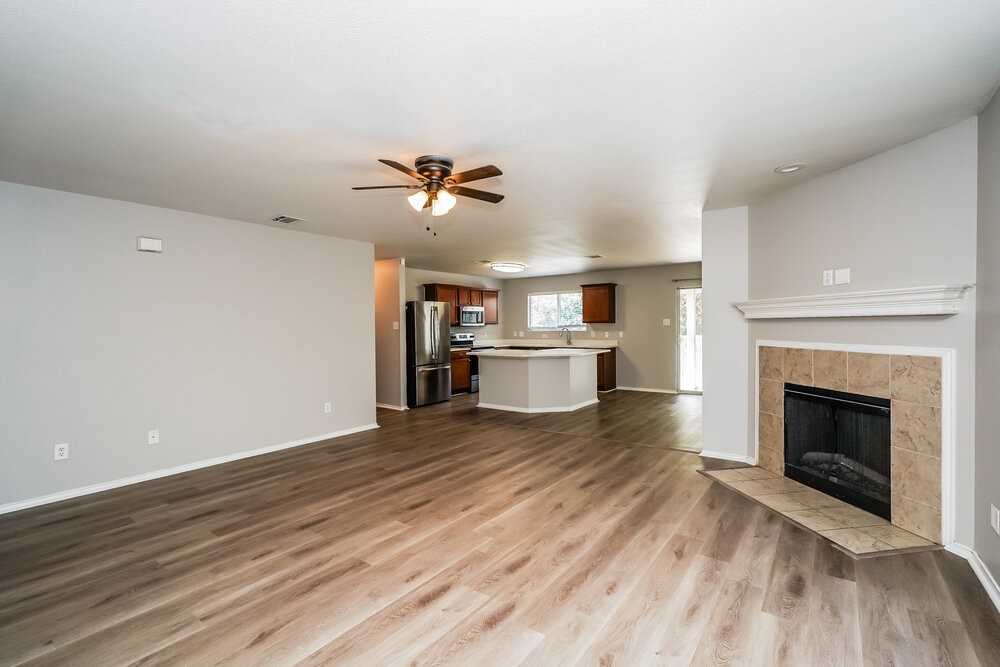 8505 Shallow Creek Dr - Photo 6 of 16