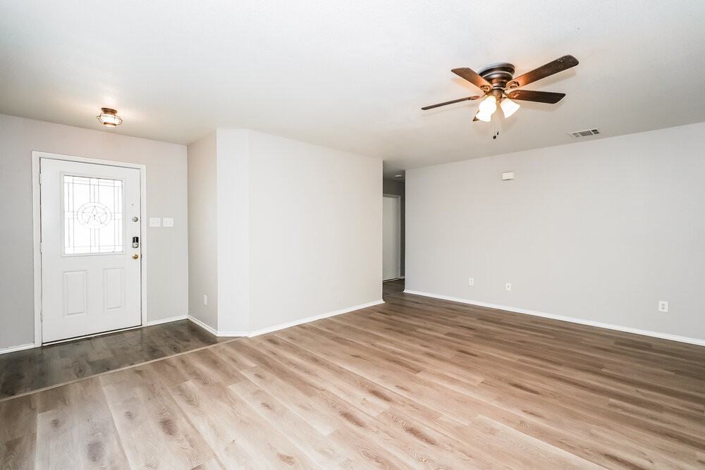8505 Shallow Creek Dr - Photo 7 of 16