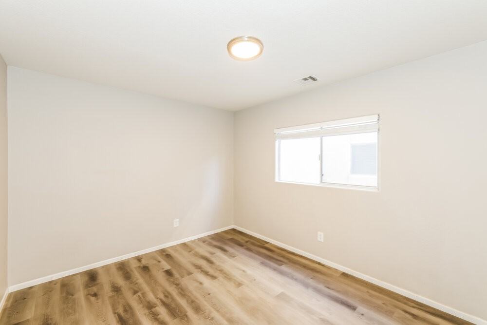 6236 Desert Lavender Ave - Photo 7 of 17