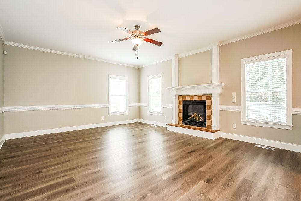221 Worthington Ct - Photo 5 of 17