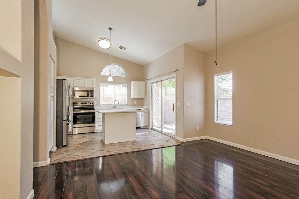 14823 W Dovestar Dr - Photo 5 of 17