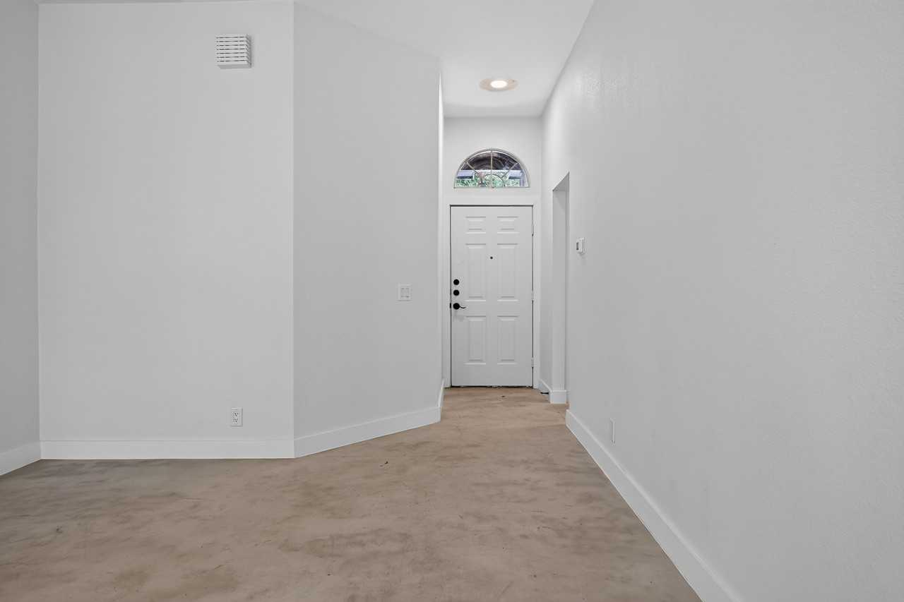 14511 Oliphant St #1 - Photo 3 of 35