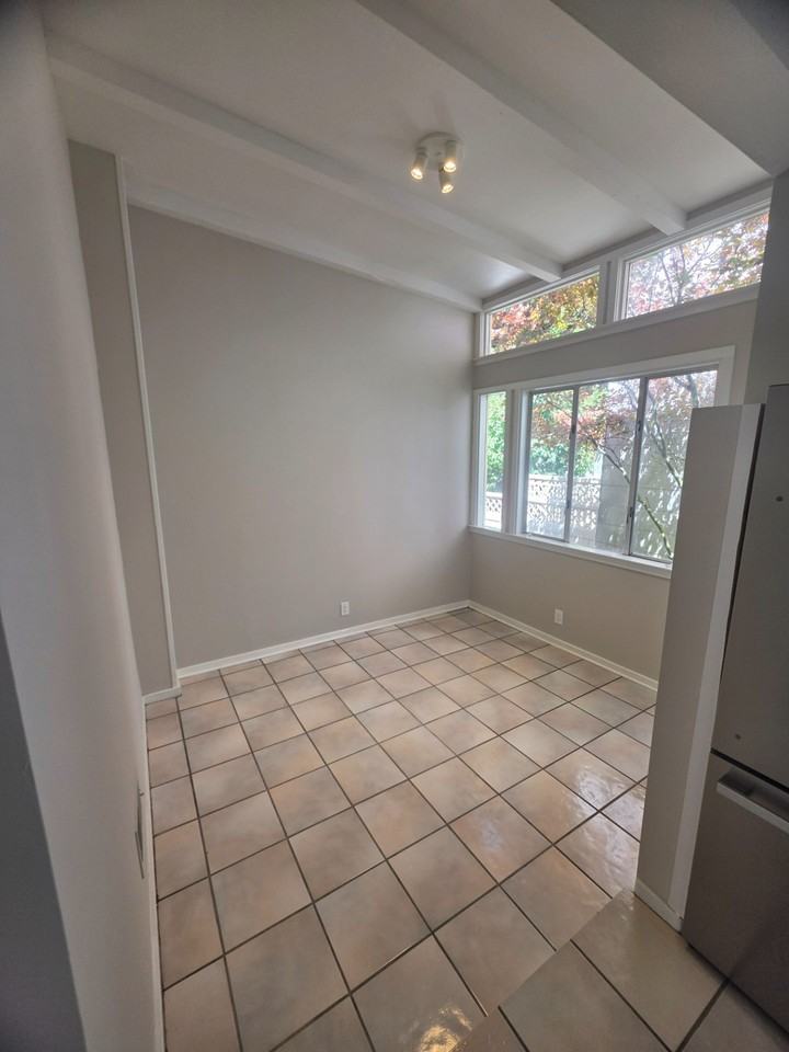 14 Allen St #1 - Photo 6 of 11