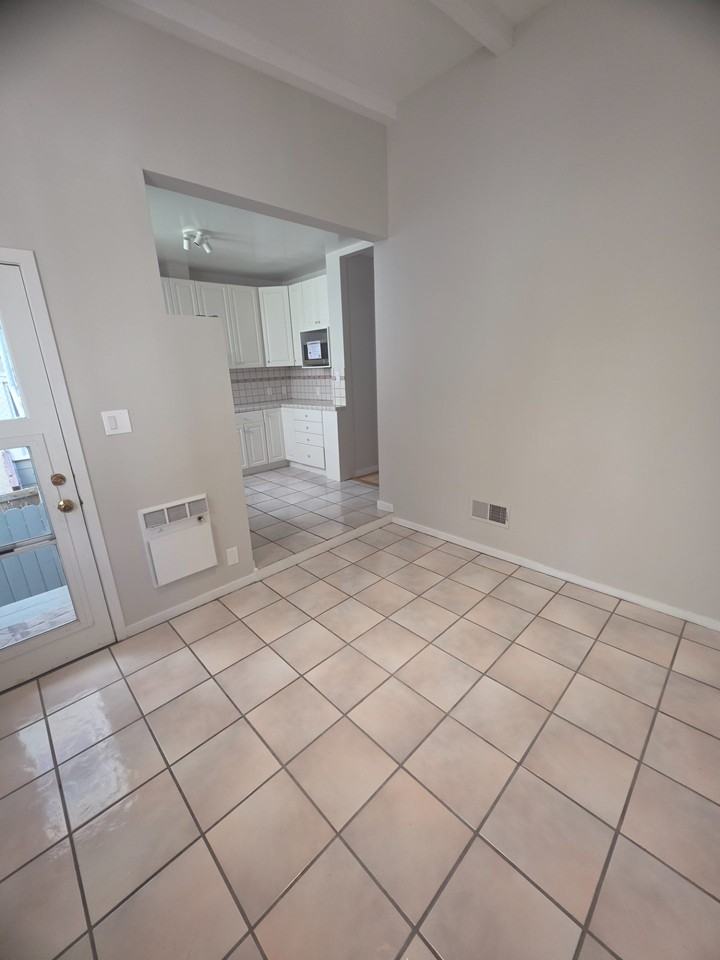 14 Allen St #1 - Photo 7 of 11