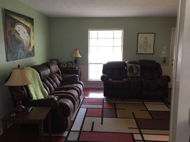 1604 Carolwood Ct #2 - Photo 4 of 21