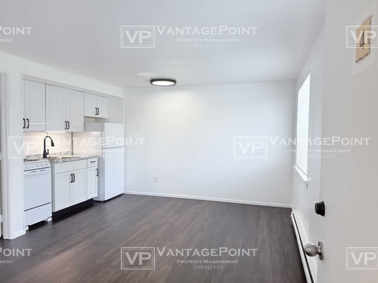 3201 W 4th St #4 - Photo 2 of 12