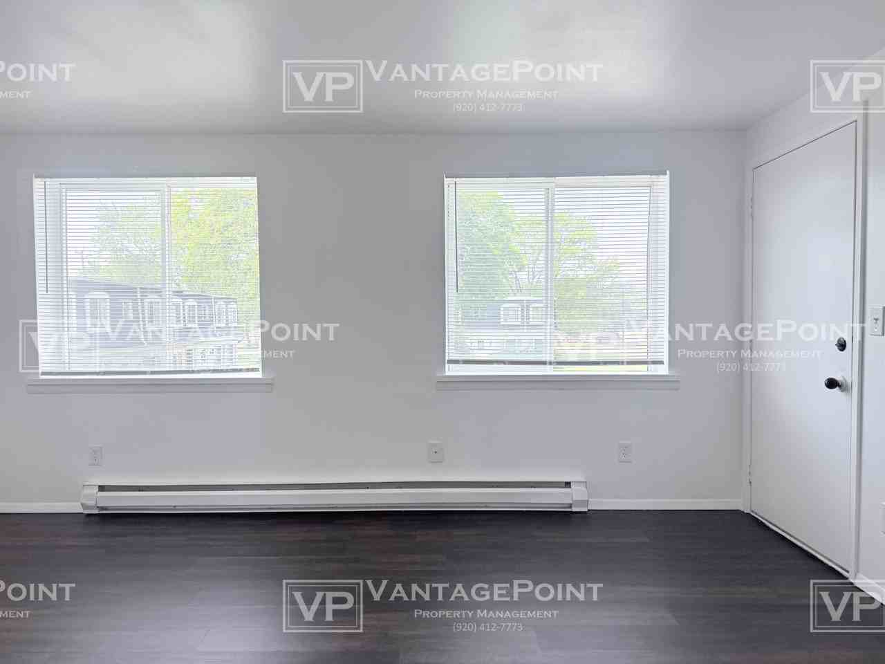 3201 W 4th St #4 - Photo 3 of 12