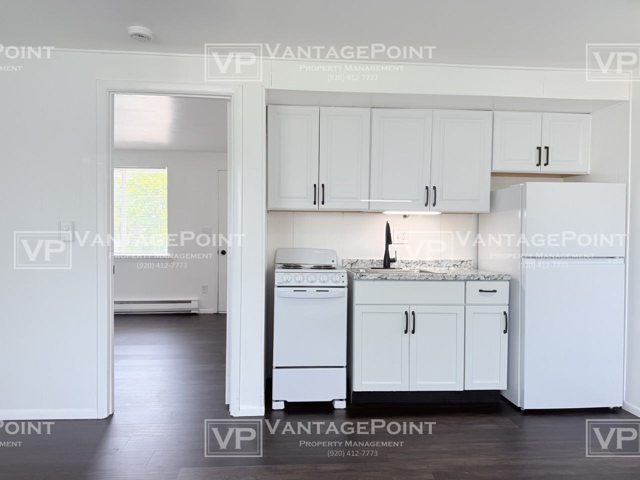 3201 W 4th St #4 - Photo 5 of 12