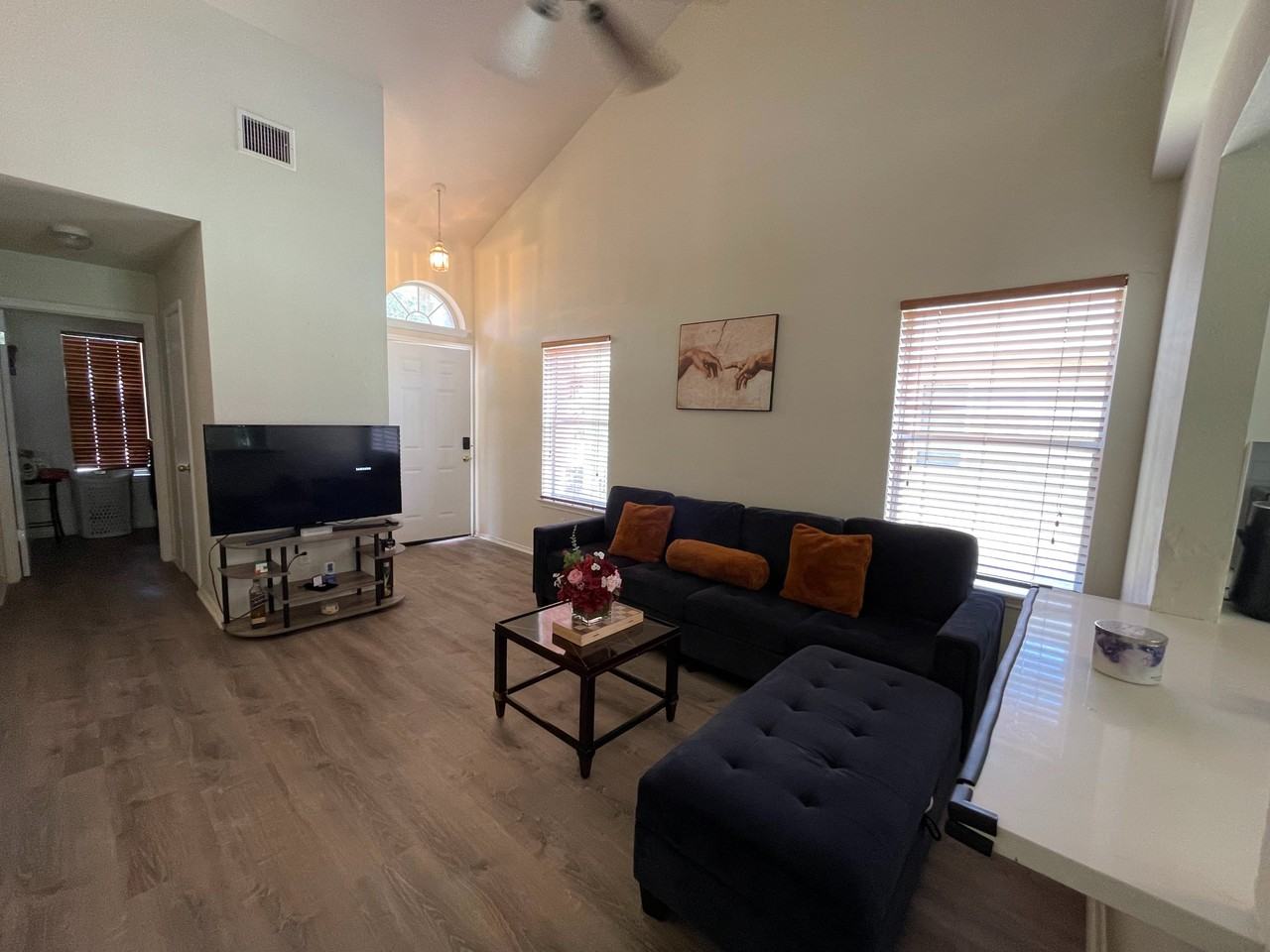 2419 Socorro Bnd - Photo 5 of 24