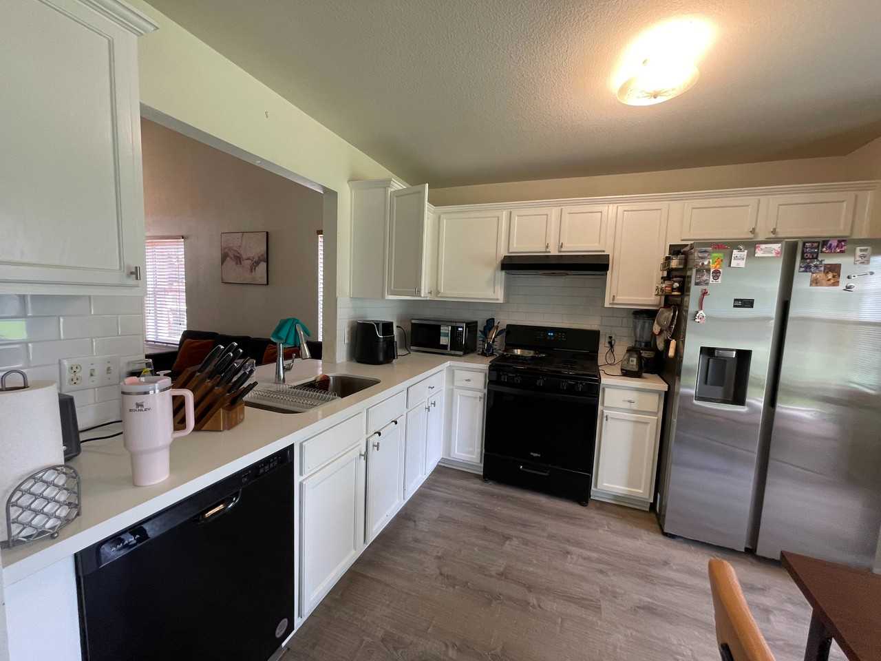 2419 Socorro Bnd - Photo 6 of 24