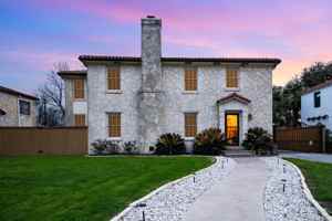 featured image of 218 Mary Louise Dr #1