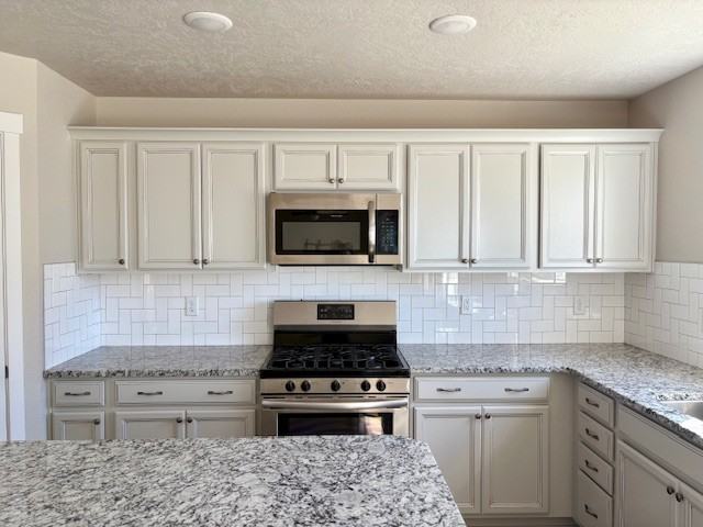 645 Inby St #1 - Photo 3 of 21