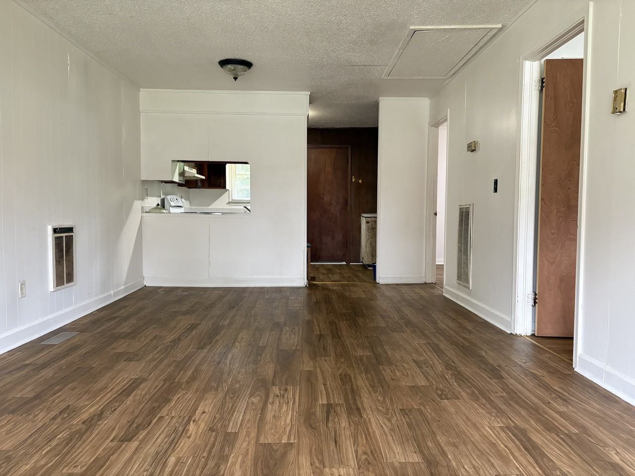 429B Lyerly St #1 - Photo 3 of 9