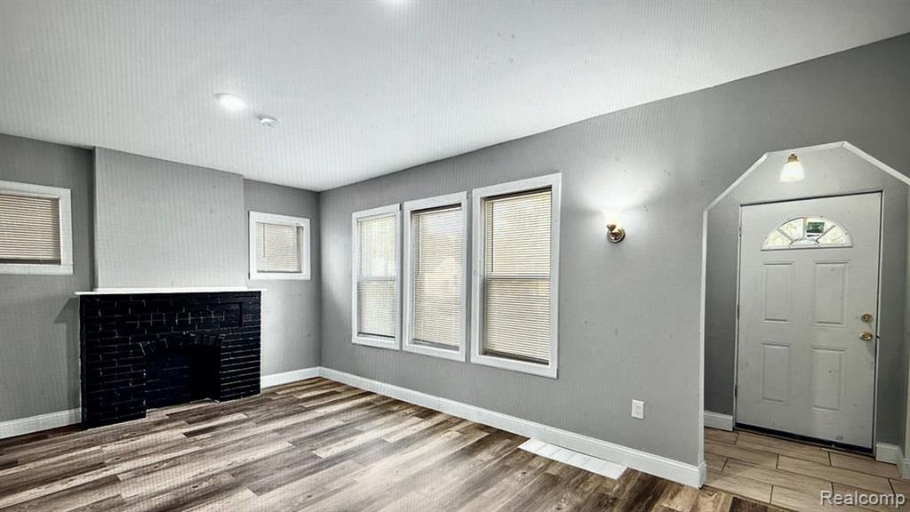 18121 Bentler St #1 - Photo 2 of 9