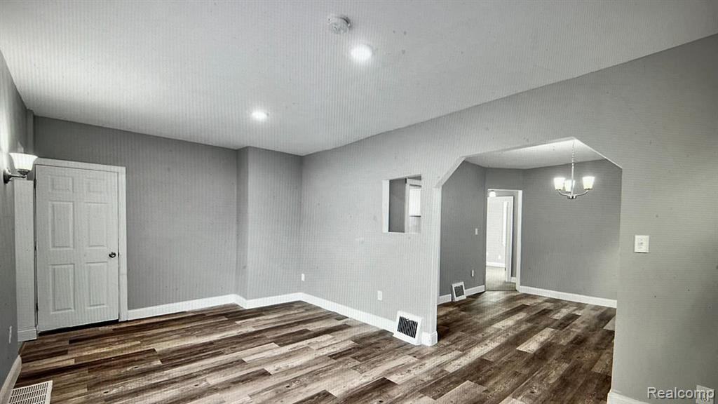 18121 Bentler St #1 - Photo 3 of 9