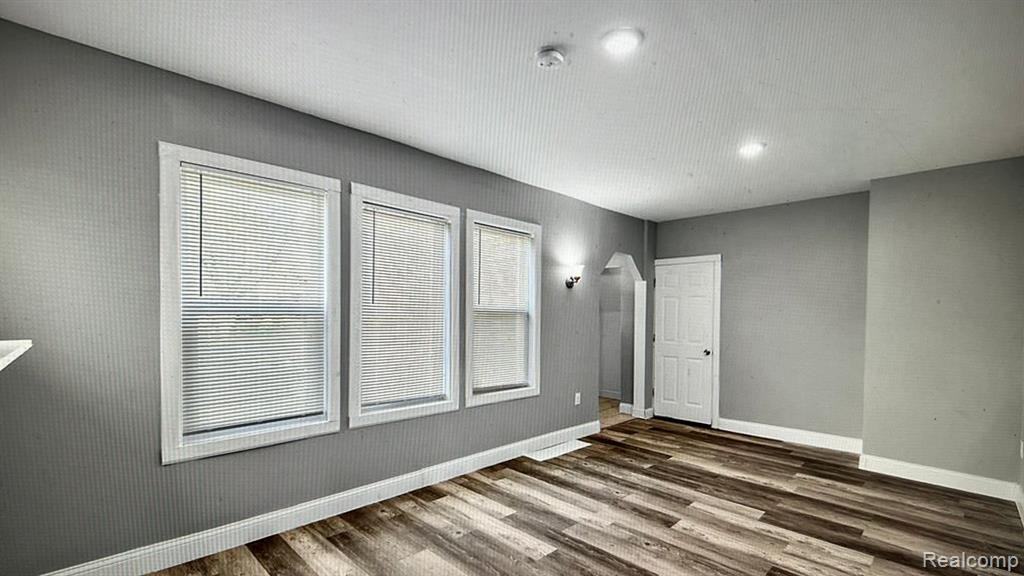 18121 Bentler St #1 - Photo 4 of 9