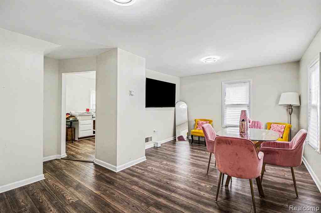 20118 Moenart St #1 - Photo 2 of 5