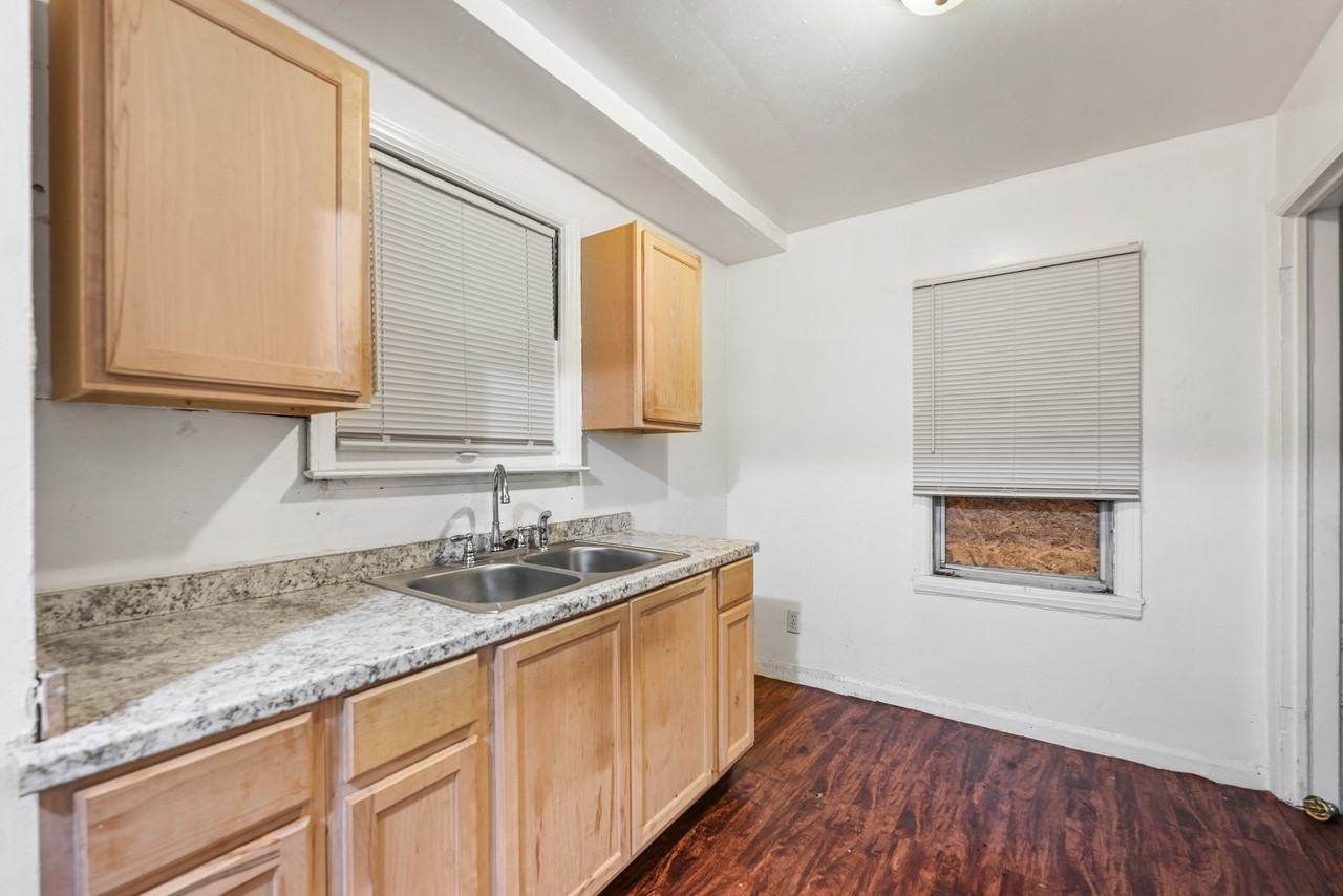 9227 Prest St #1 - Photo 5 of 10