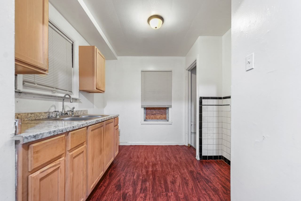 9227 Prest St #1 - Photo 6 of 10