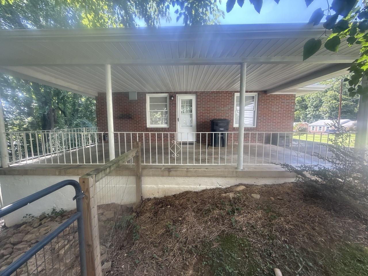 139 Winthrop Dr #1 - Photo 4 of 13