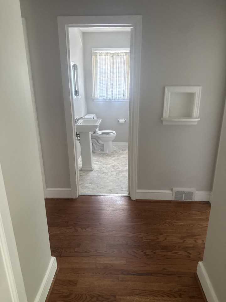 139 Winthrop Dr #1 - Photo 7 of 13