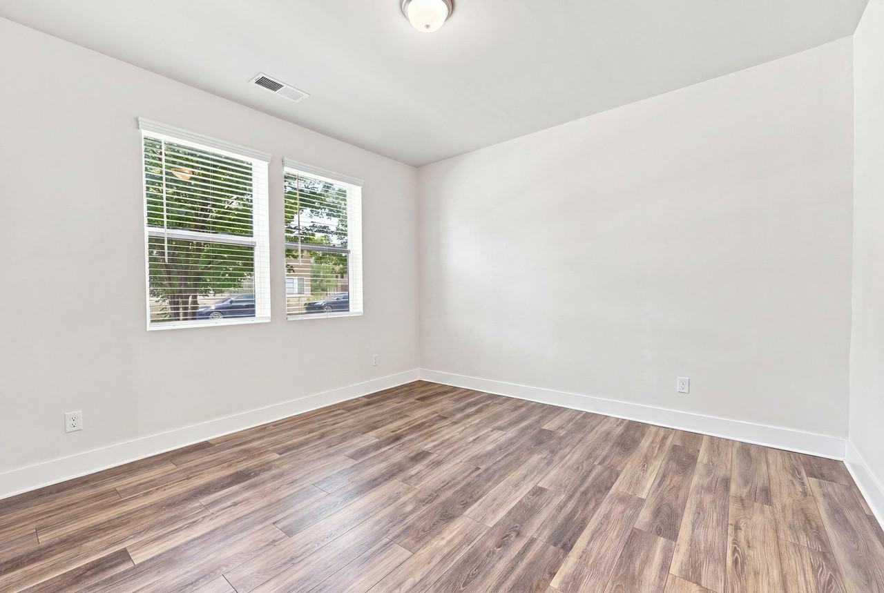 2321 Aria Park Dr #1 - Photo 4 of 21