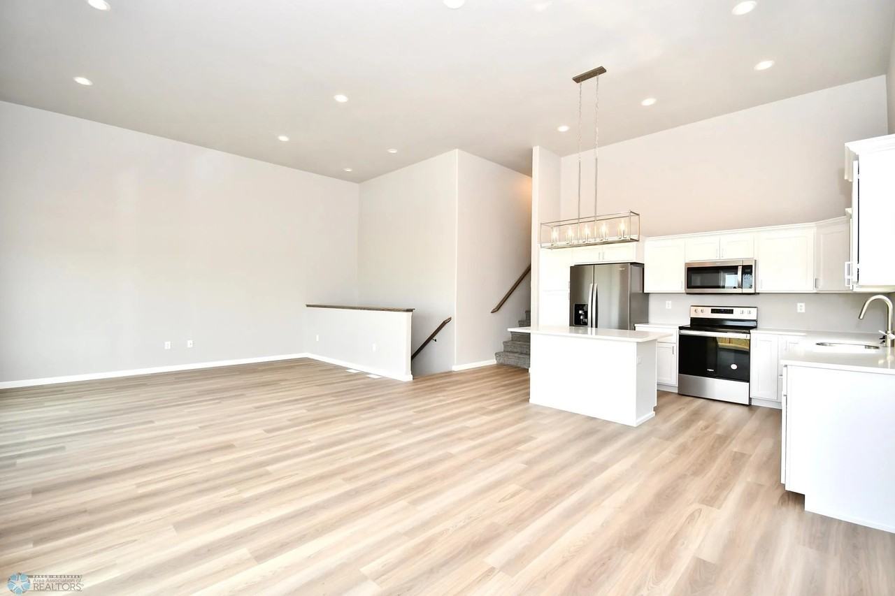 3802 33rd St S #1 - Photo 4 of 15