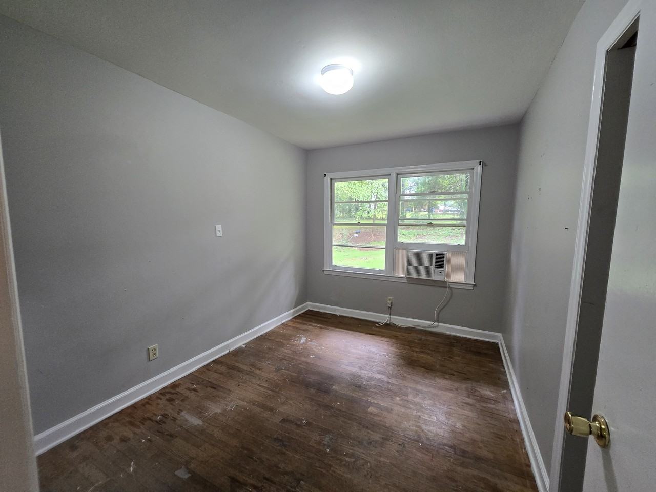 412 Beechwood Cir #1 - Photo 5 of 9