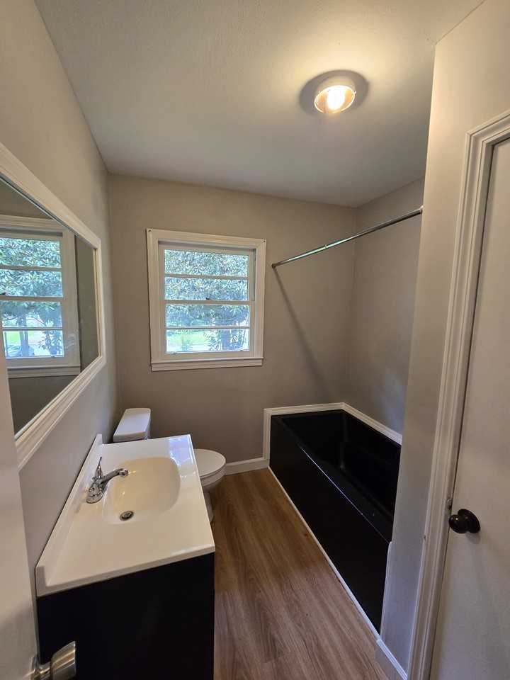412 Beechwood Cir #1 - Photo 6 of 9