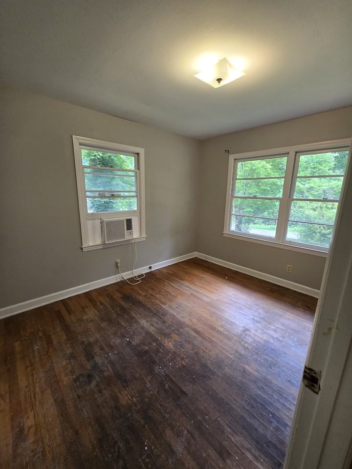 412 Beechwood Cir #1 - Photo 7 of 9