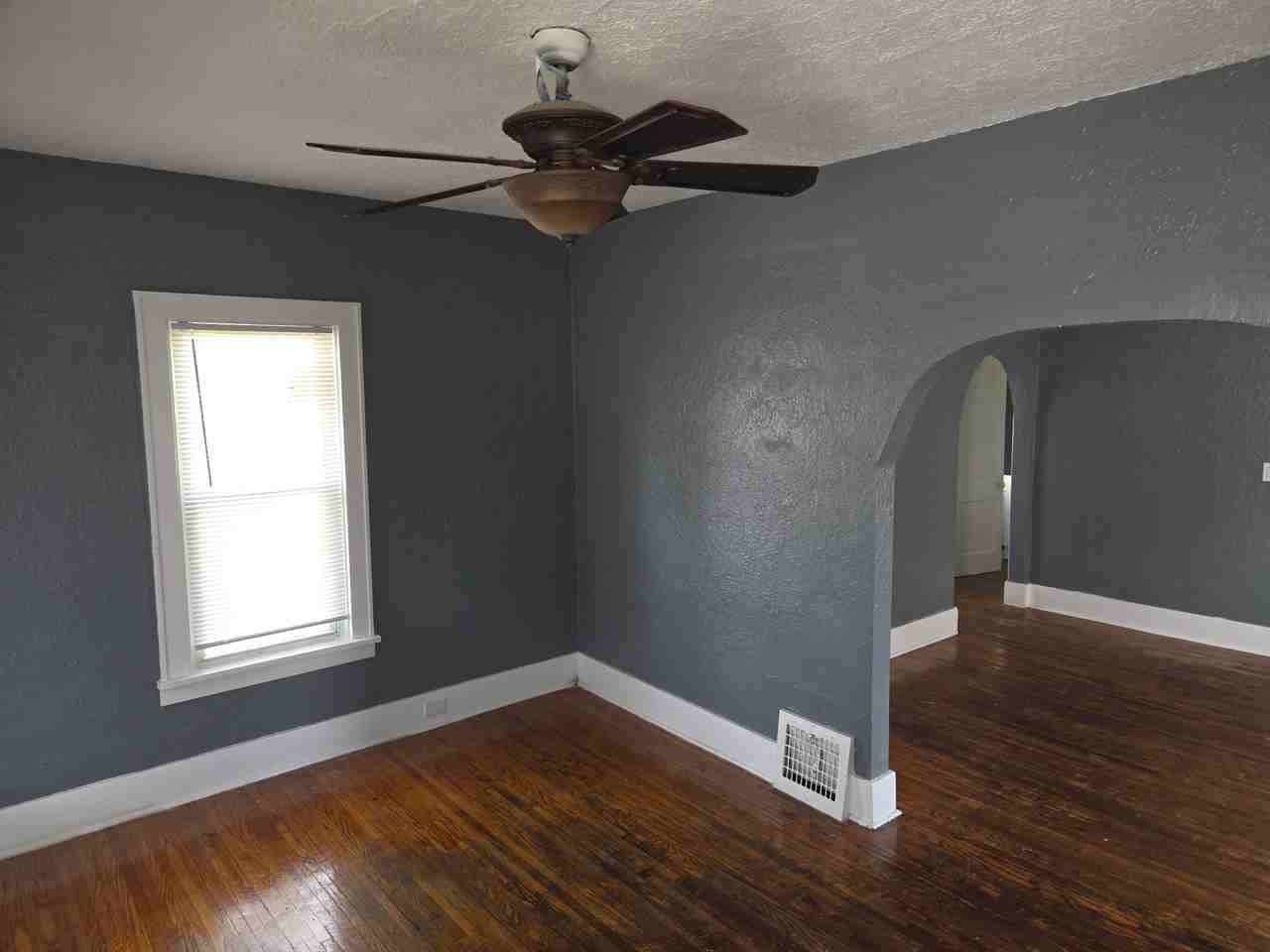 1214 W Brons Ave #1 - Photo 3 of 9