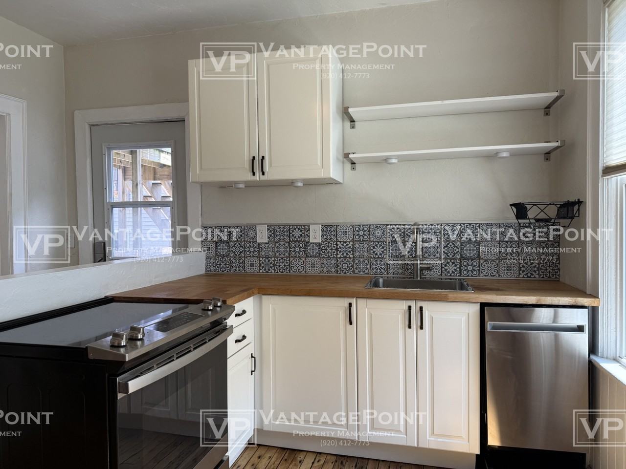 117 S Oakland Ave Lowr - Photo 2 of 16