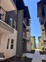featured image of 461 W 40 S #1