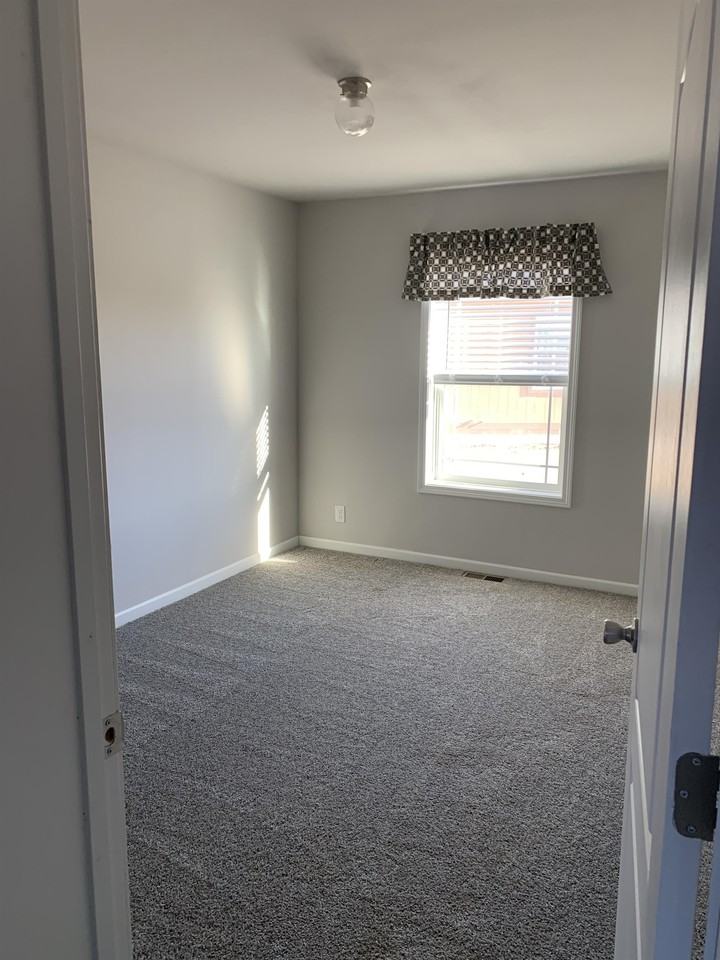 46 Jennifer Cir #1 - Photo 6 of 10