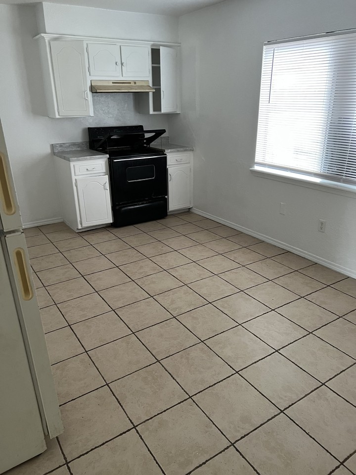 3101 Delmar Rd #1 - Photo 4 of 22