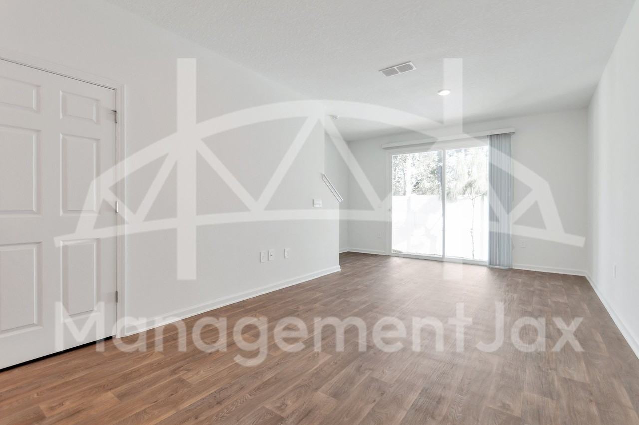 5470 Broad Bridge Way #1 - Photo 6 of 15
