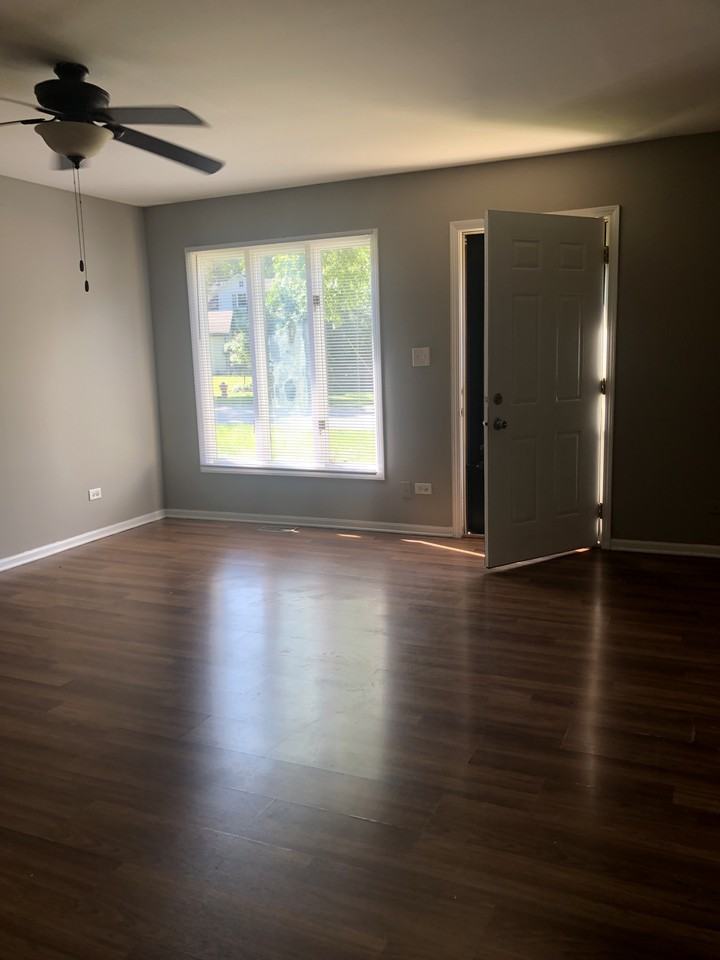 30 Woodland Dr #1 - Photo 5 of 10
