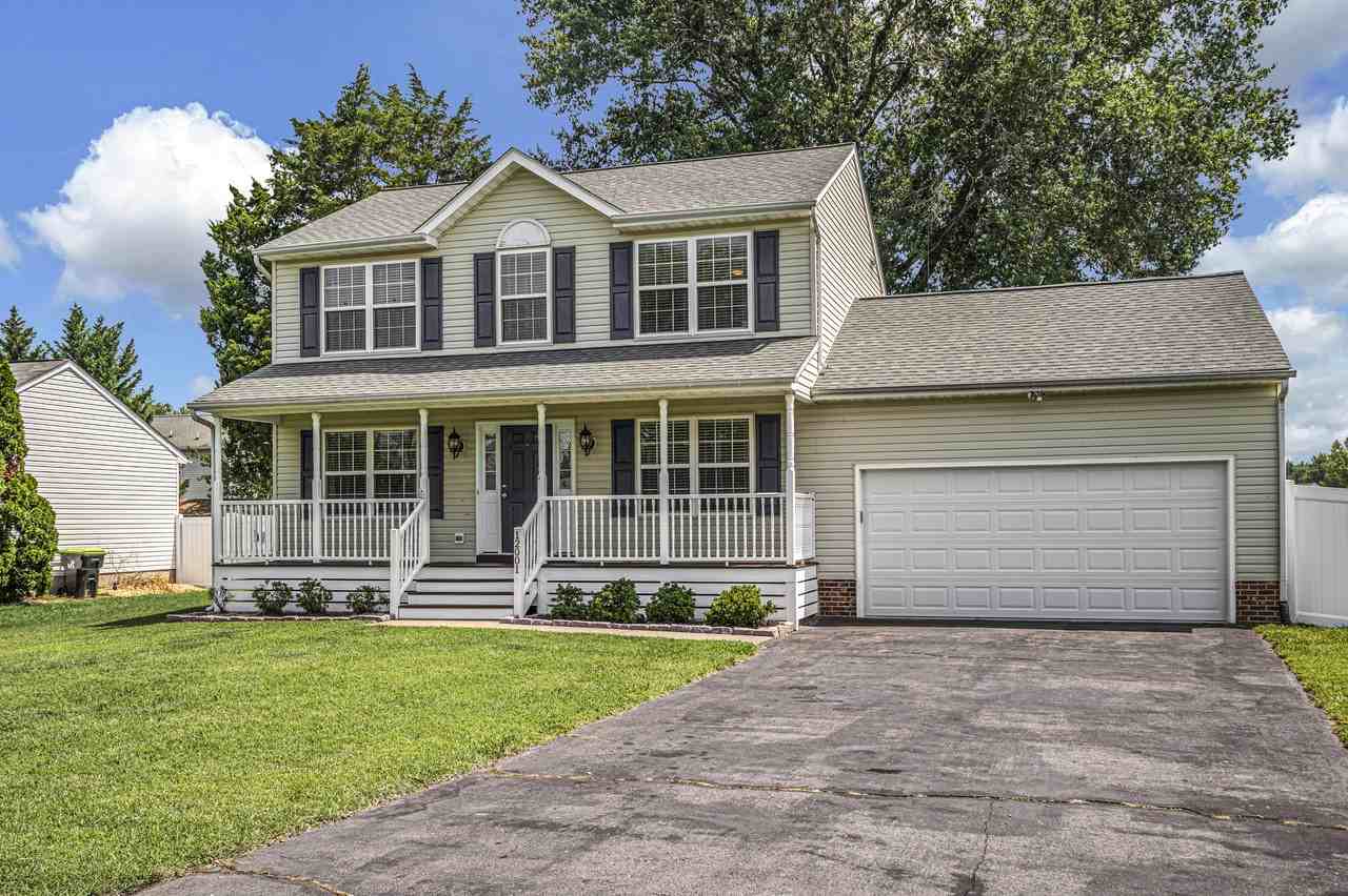 12001 Setter Dr #1 - Photo 2 of 38