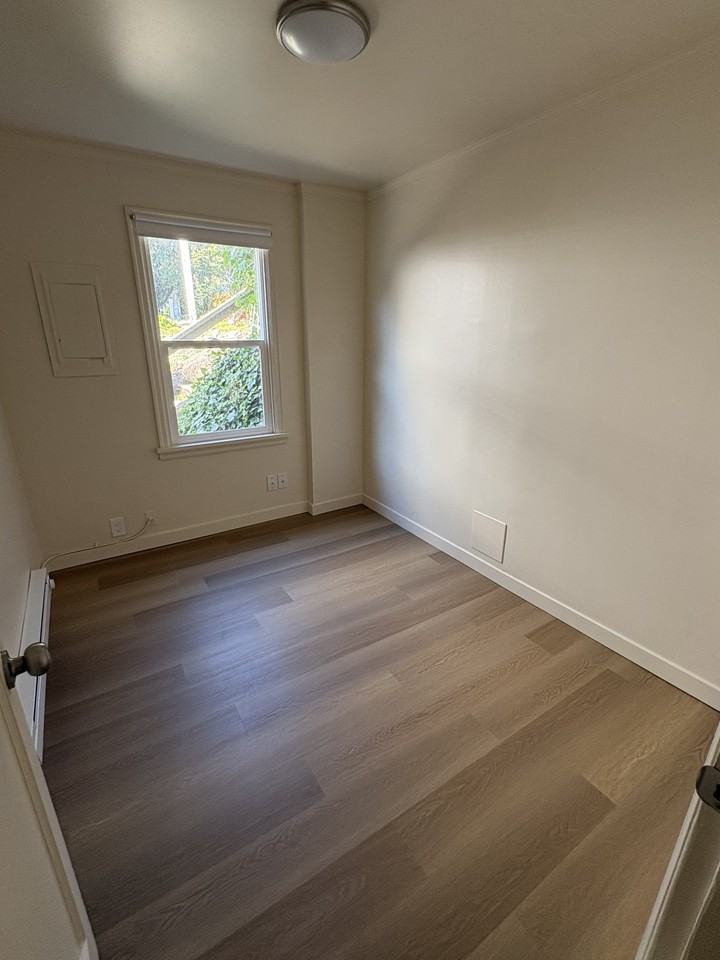 3411 33rd Ave W #1 - Photo 5 of 22